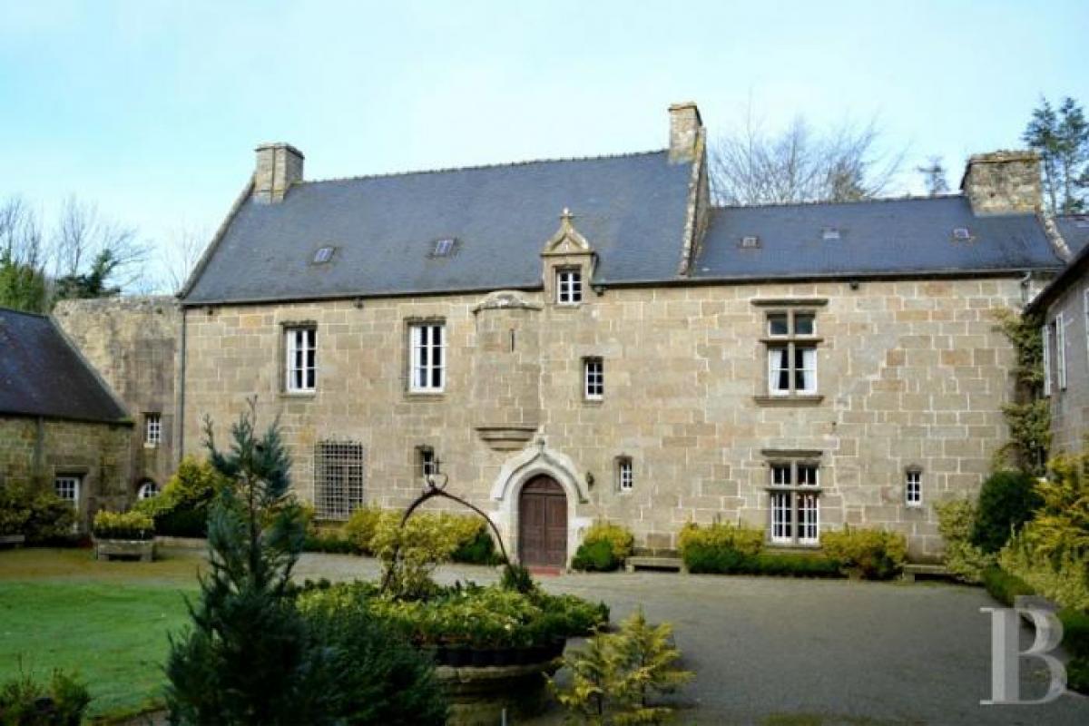 Picture of Villa For Sale in Brest, Bretagne, France