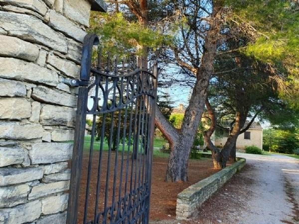 Picture of Home For Sale in Apt, Provence-Alpes-Cote d'Azur, France