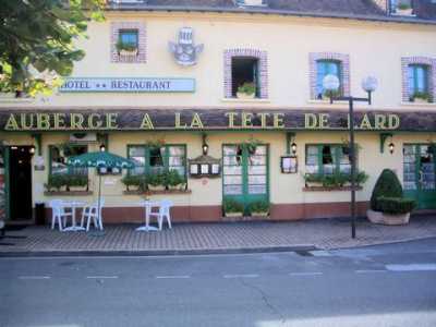 Retail For Sale in Chambord, France