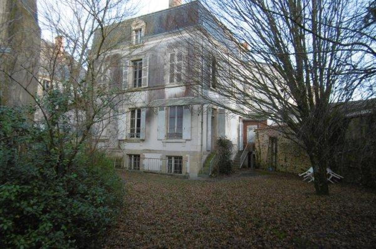 Picture of Home For Sale in La Chataigneraie, Pays De La Loire, France