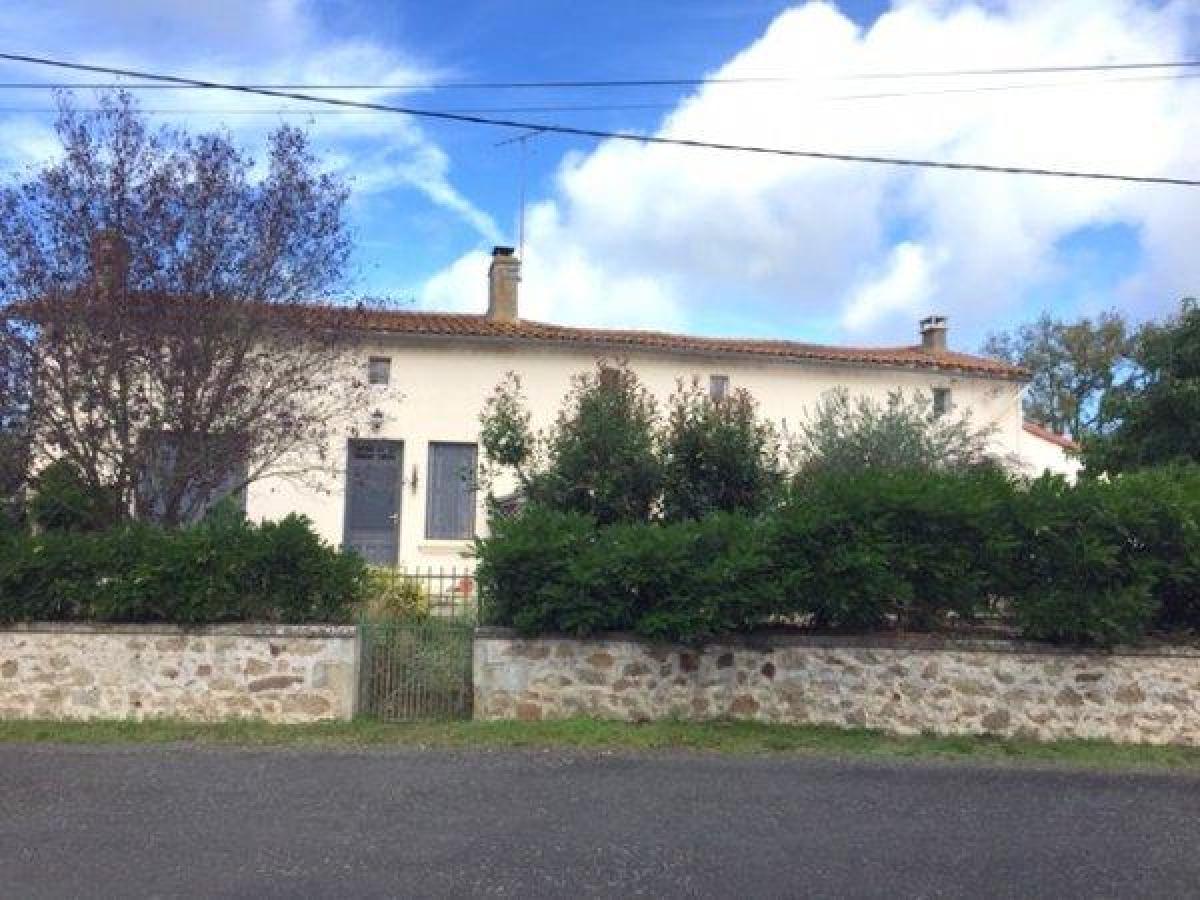 Picture of Home For Sale in Maisontiers, Poitou Charentes, France
