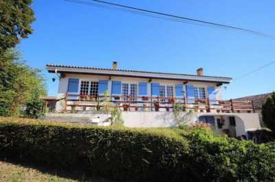 Home For Sale in Lauzun, France