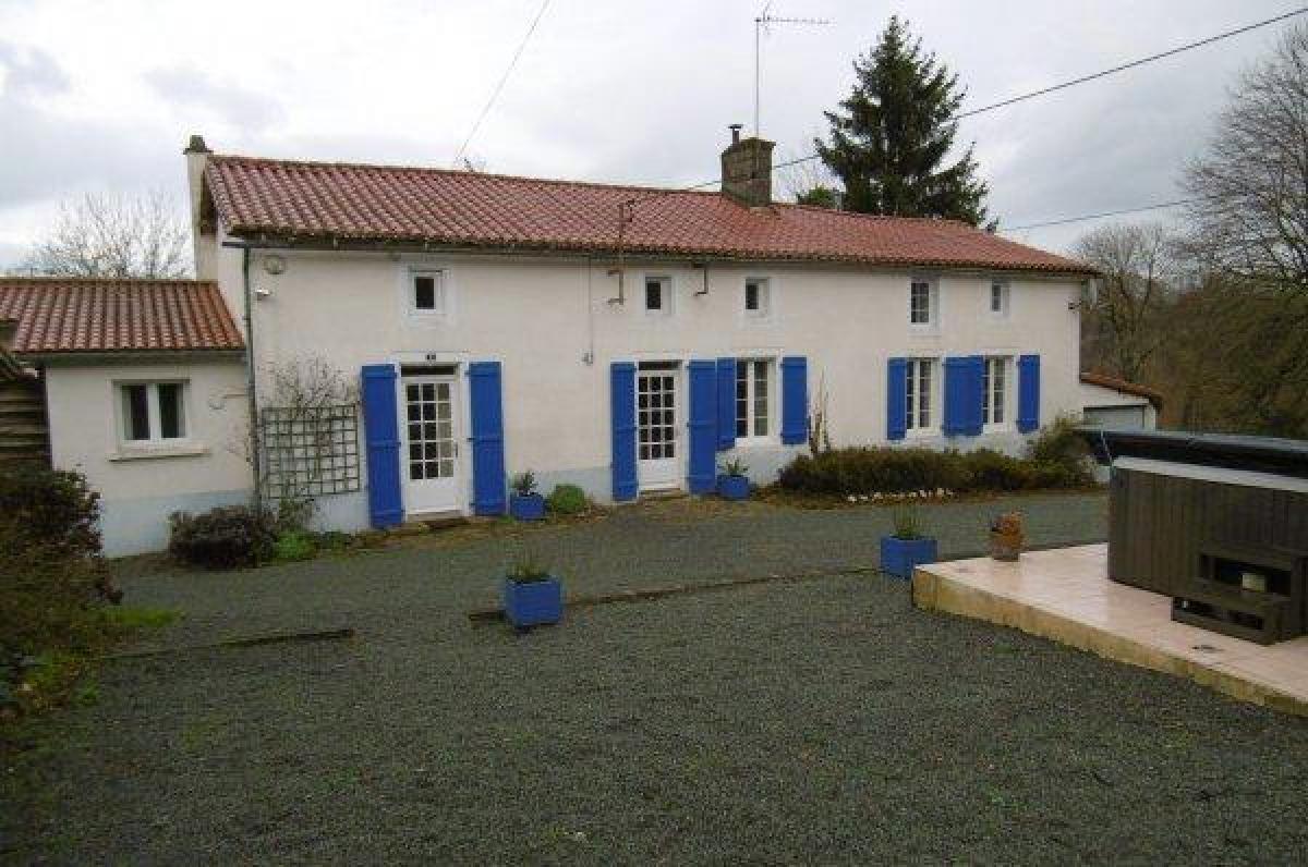 Picture of Home For Sale in Le Beugnon, Poitou Charentes, France