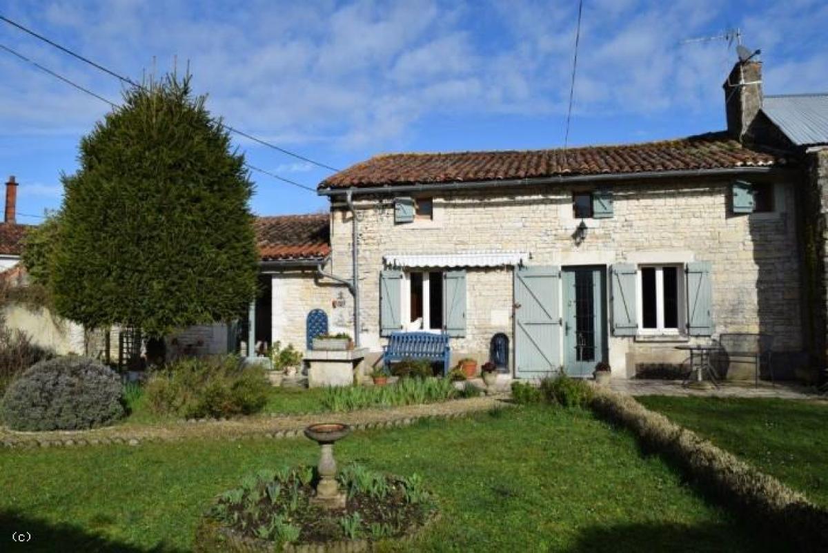 Picture of Home For Sale in Chaunay, Poitou Charentes, France