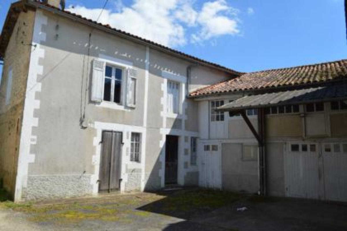 Picture of Home For Sale in Lizant, Poitou Charentes, France