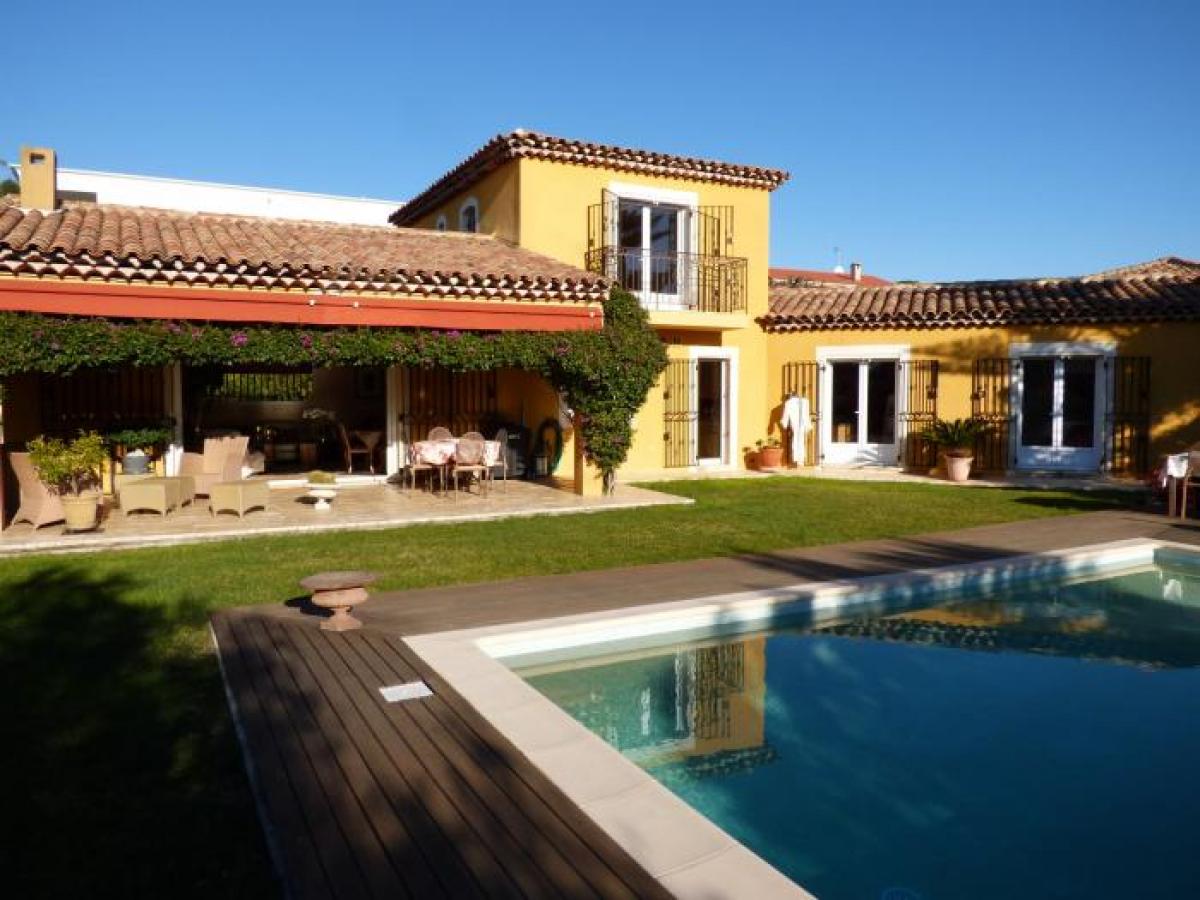 Picture of Villa For Sale in Golfe-Juan, Cote d'Azur, France