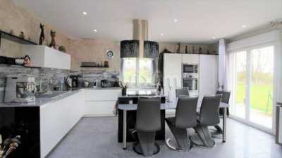 Bungalow For Sale in 