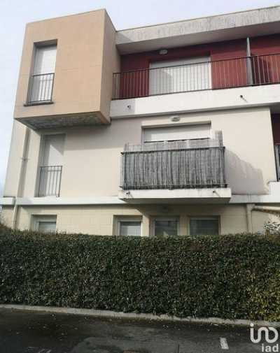 Condo For Sale in Libourne, France