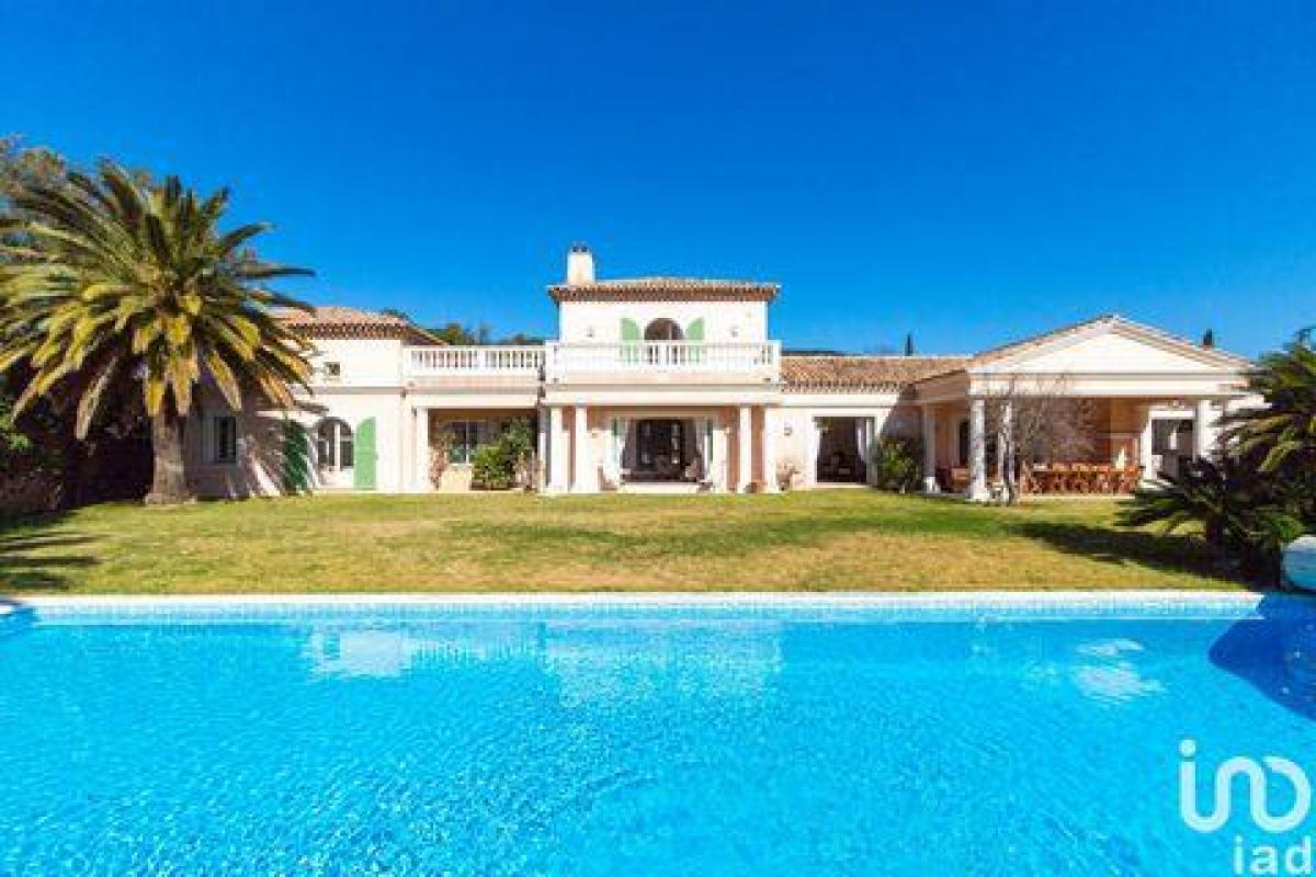 Picture of Home For Sale in Grimaud, Cote d'Azur, France