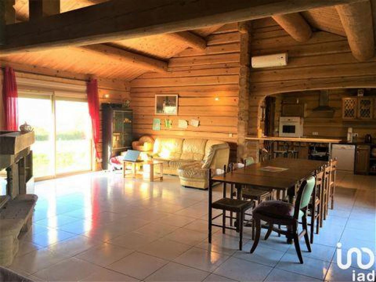 Picture of Home For Sale in Adilly, Poitou Charentes, France