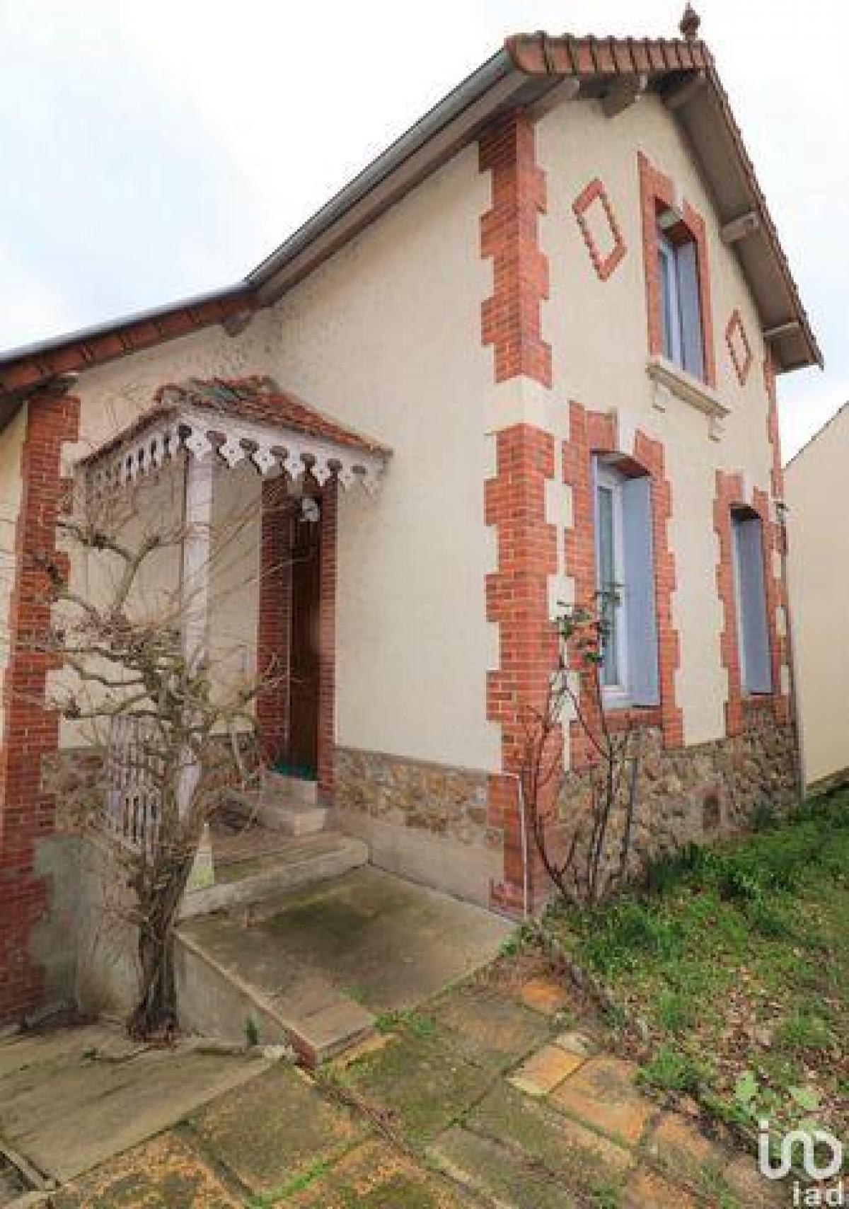 Picture of Home For Sale in Gien, Centre, France