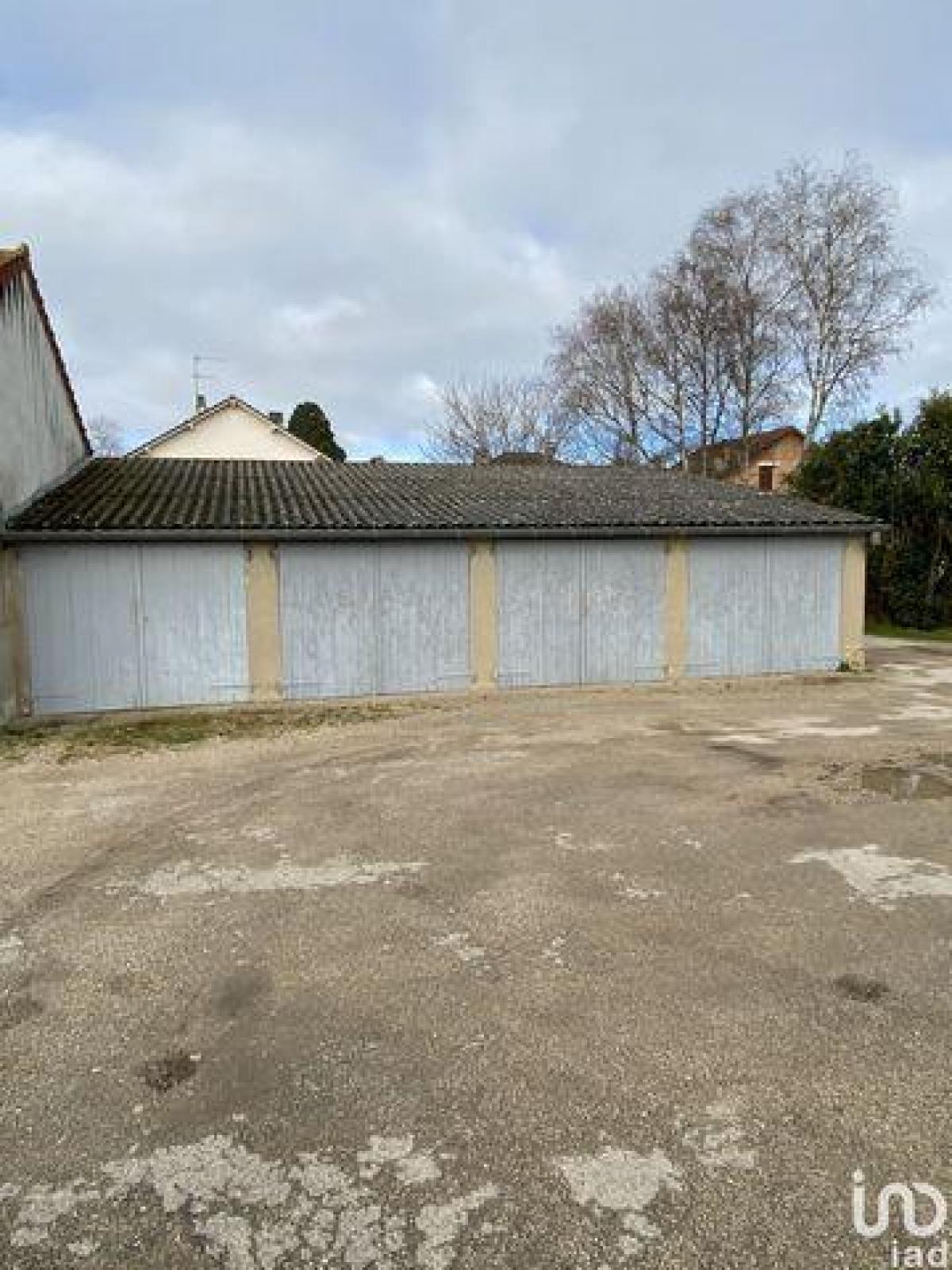 Picture of Apartment For Sale in Sens, Bourgogne, France