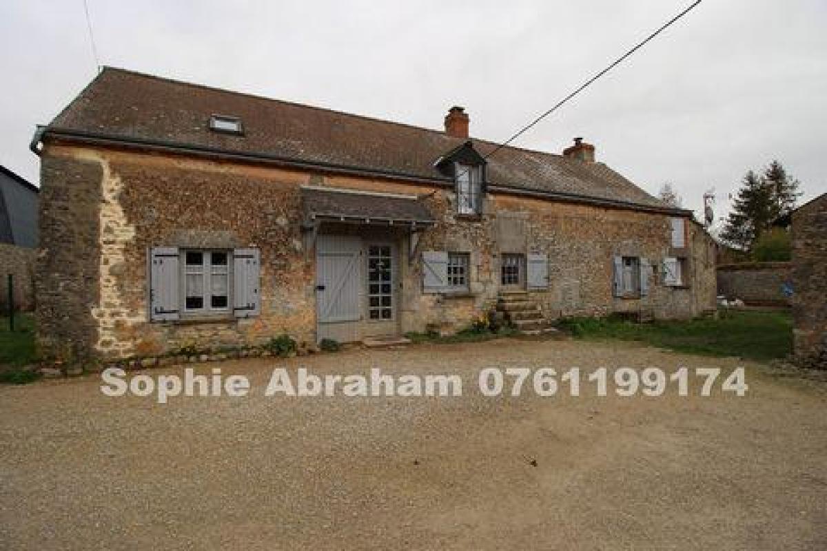 Picture of Home For Sale in Janville, Centre, France