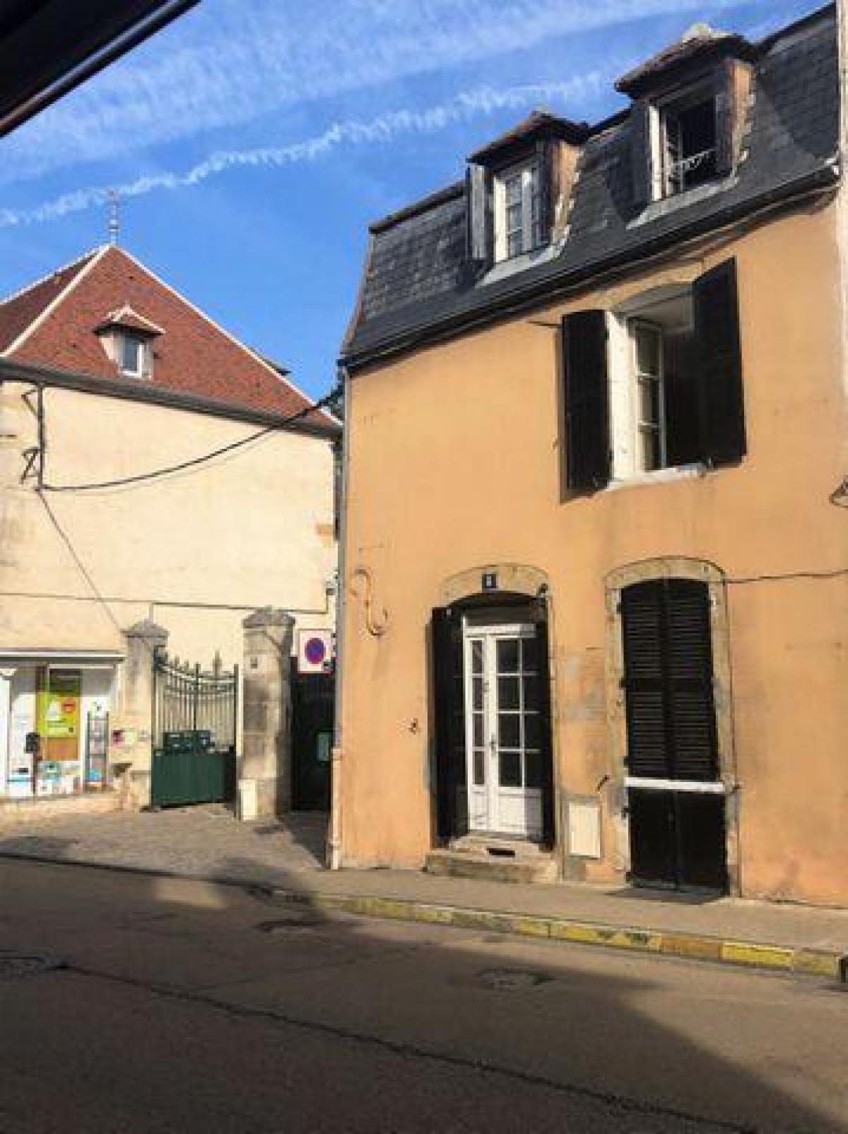 Picture of Home For Sale in Avallon, Bourgogne, France