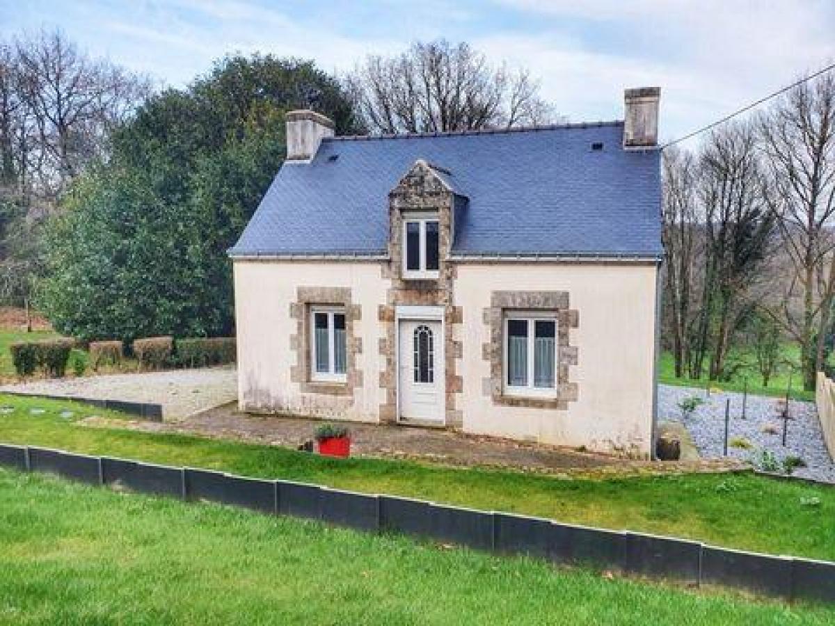 Picture of Home For Sale in Baud, Bretagne, France