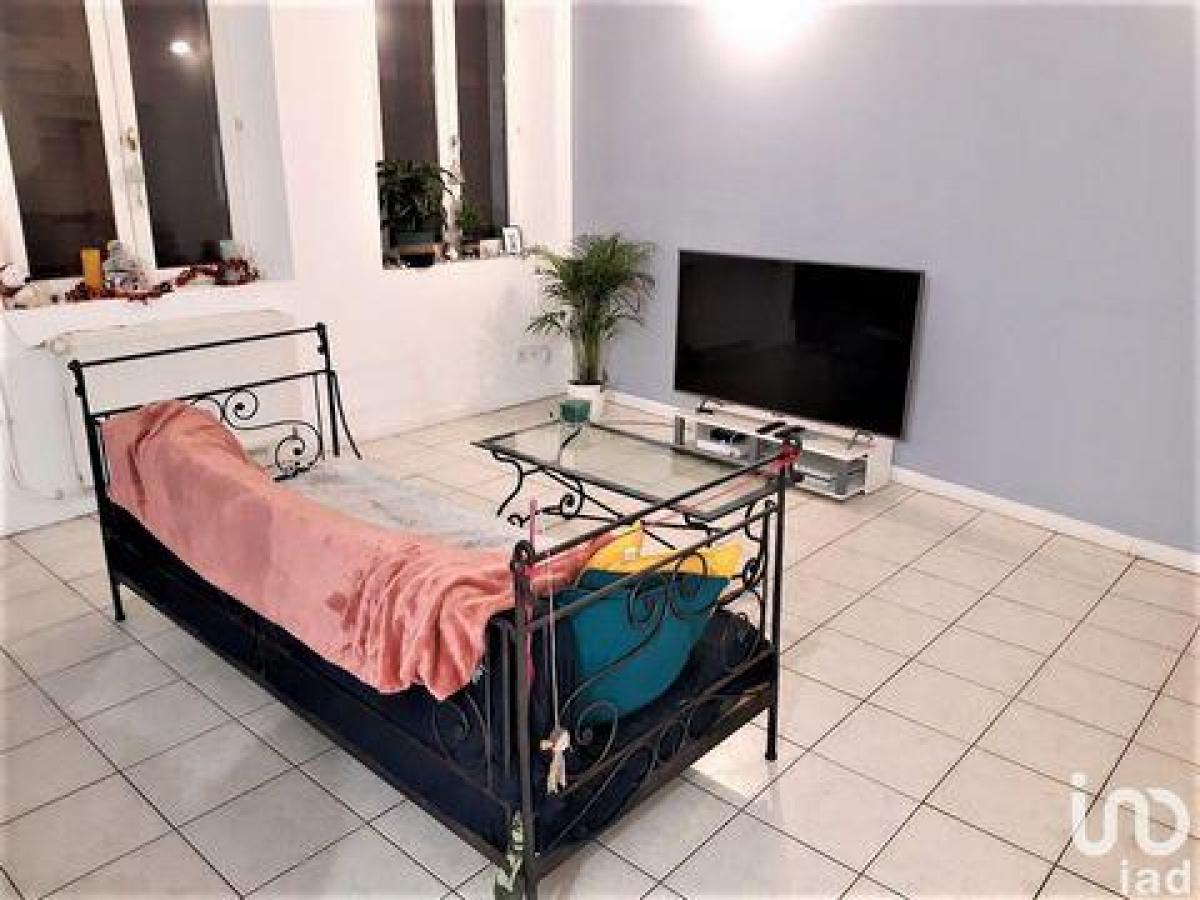 Picture of Home For Sale in Laon, Picardie, France