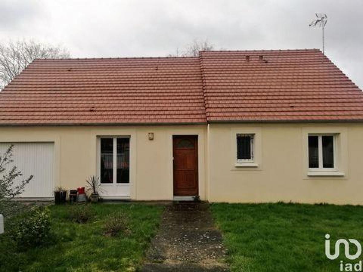 Picture of Home For Sale in Aveze, Puy De Dome, France