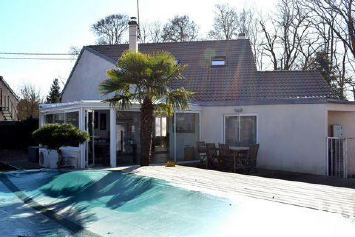 Picture of Home For Sale in Briare, Centre, France