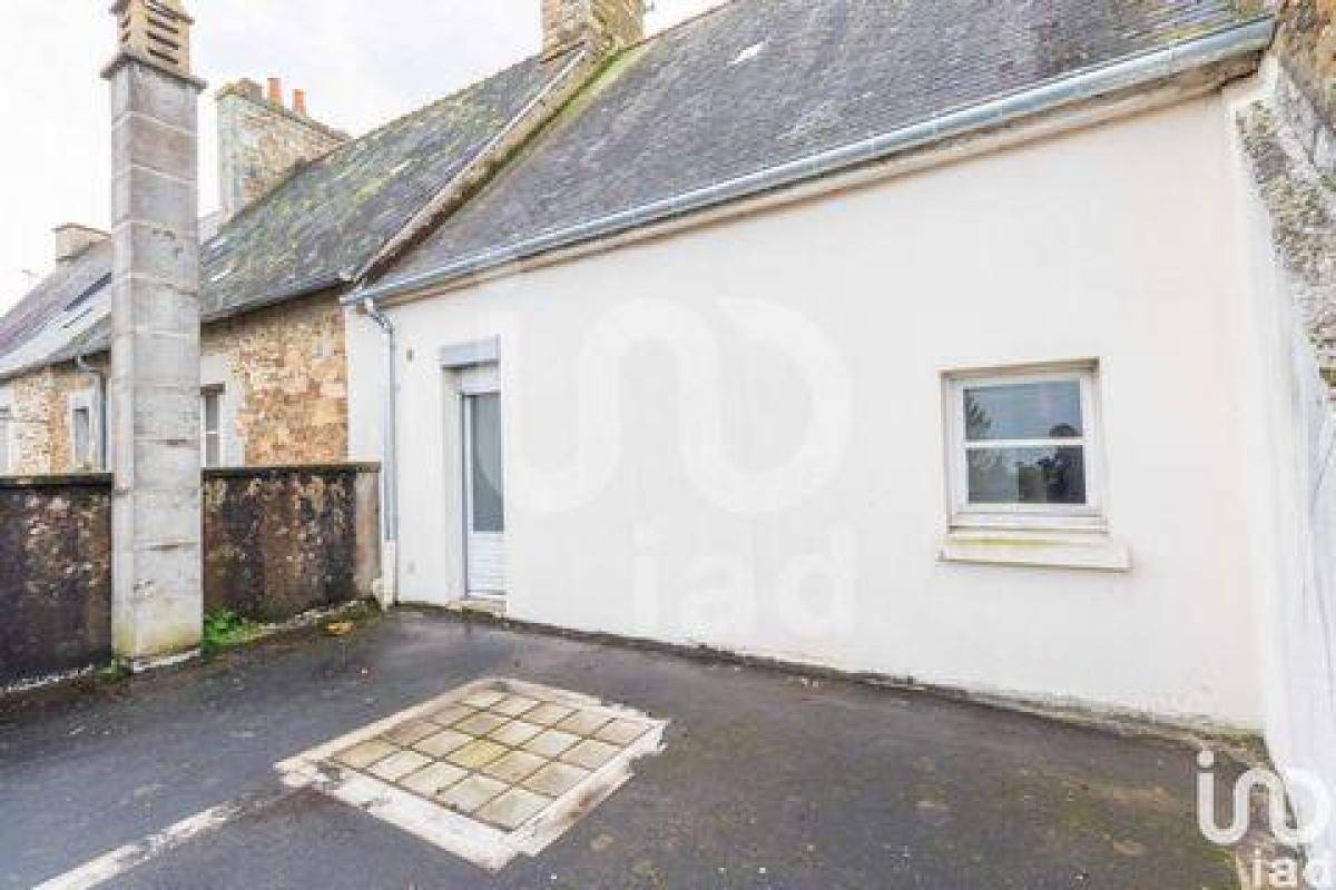 Picture of Home For Sale in Antrain, Bretagne, France