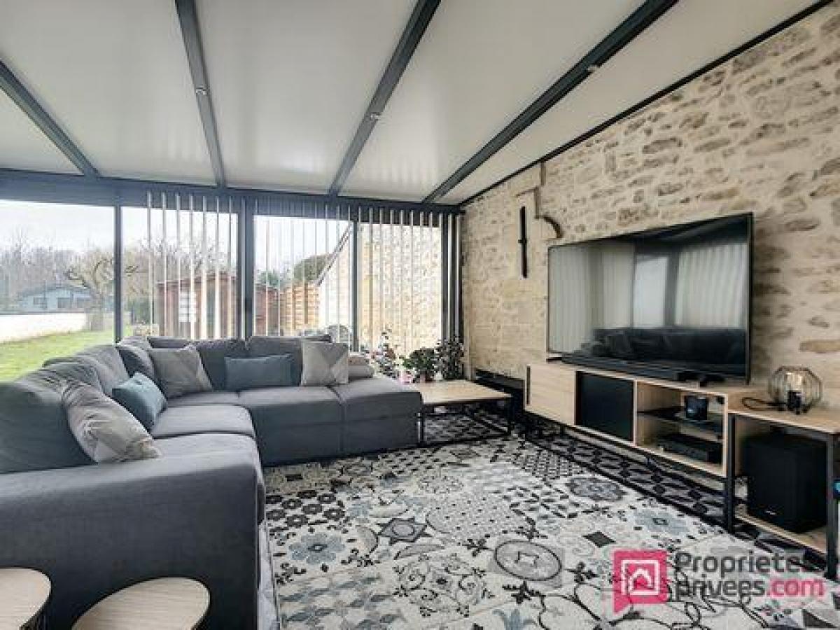 Picture of Home For Sale in Bury, Picardie, France