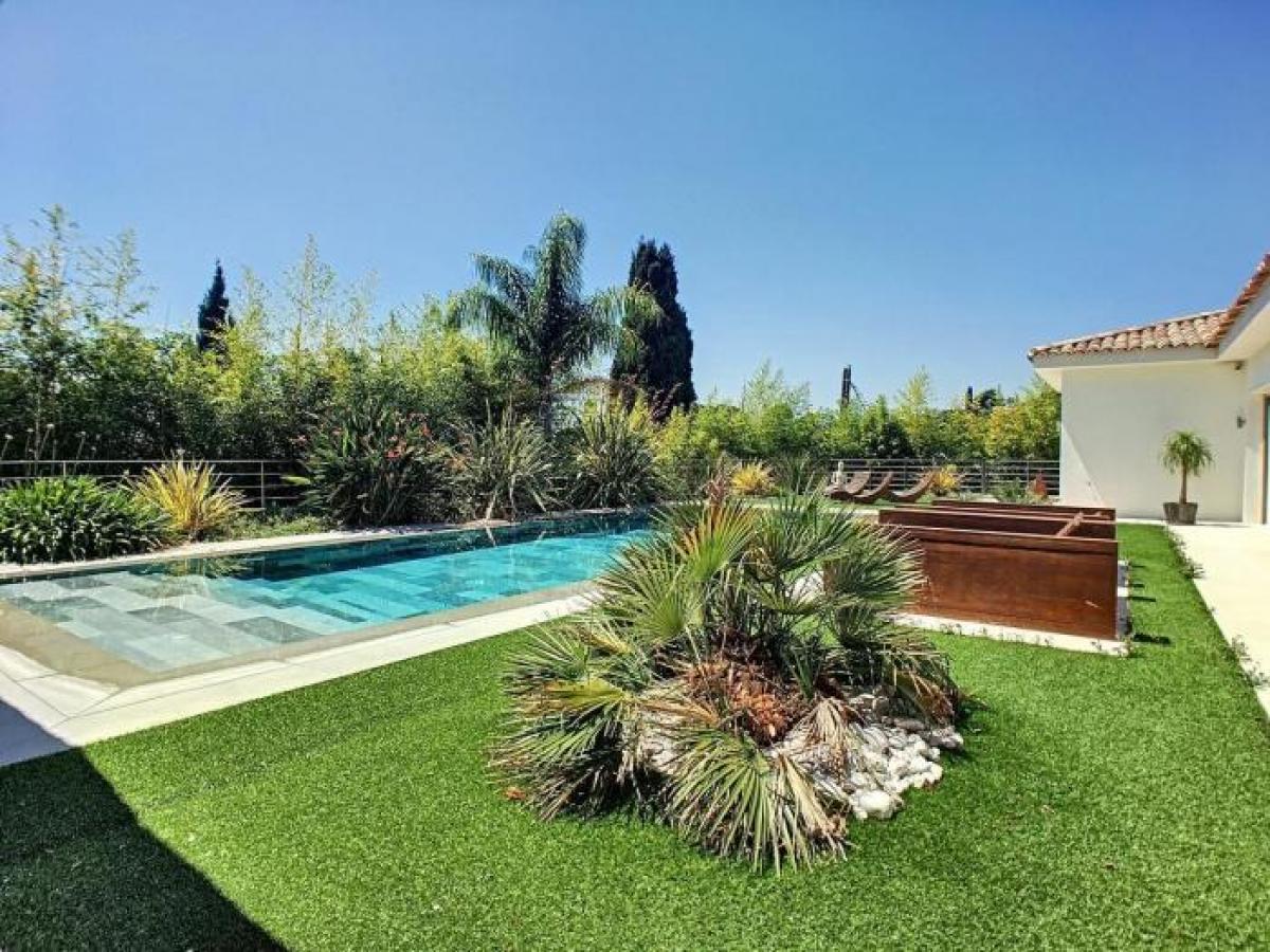 Picture of Villa For Sale in Cannes, Cote d'Azur, France