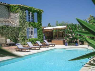Villa For Sale in Fayence, France