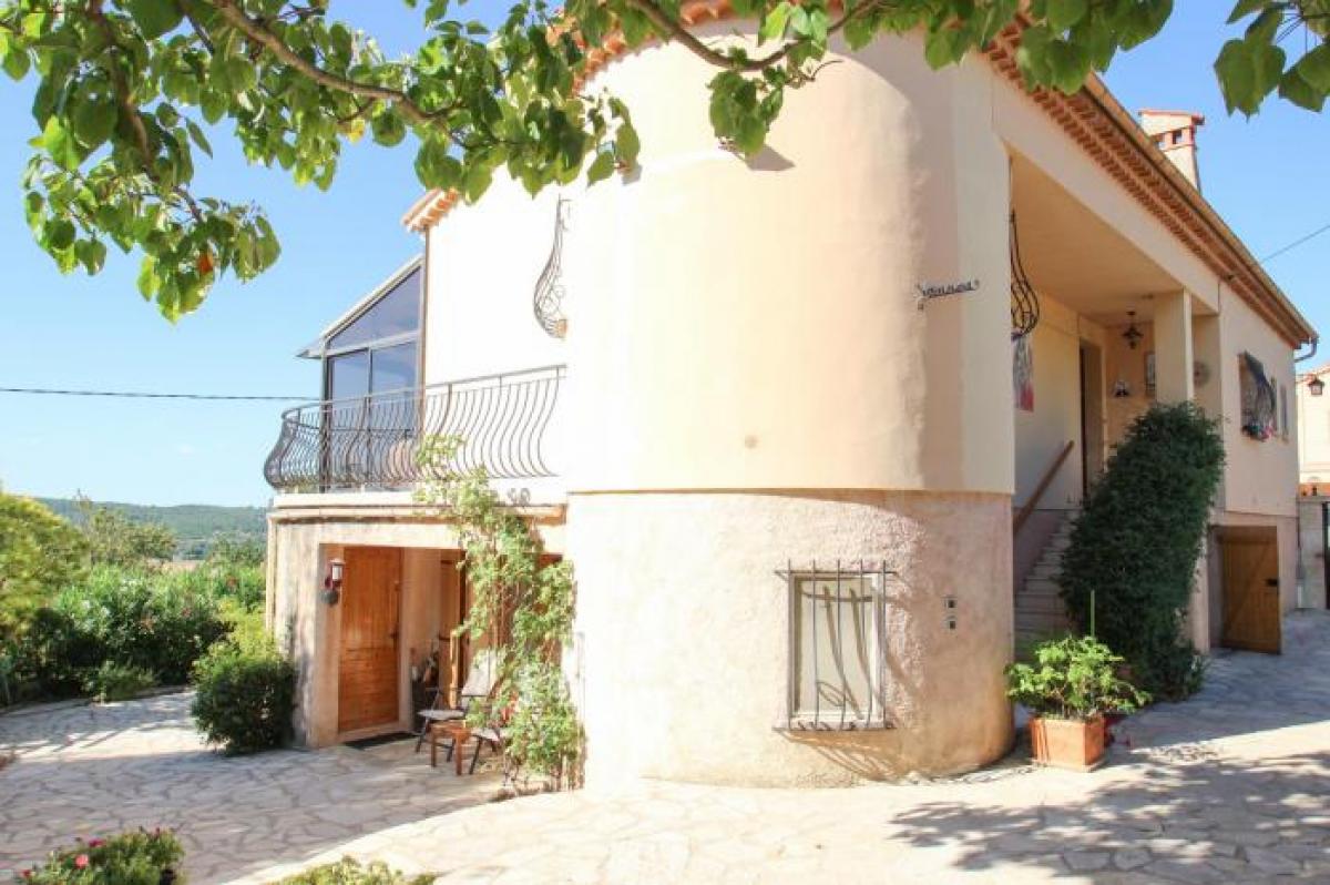 Picture of Villa For Sale in Fayence, Cote d'Azur, France