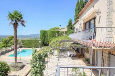 Villa For Sale in Montauroux, France