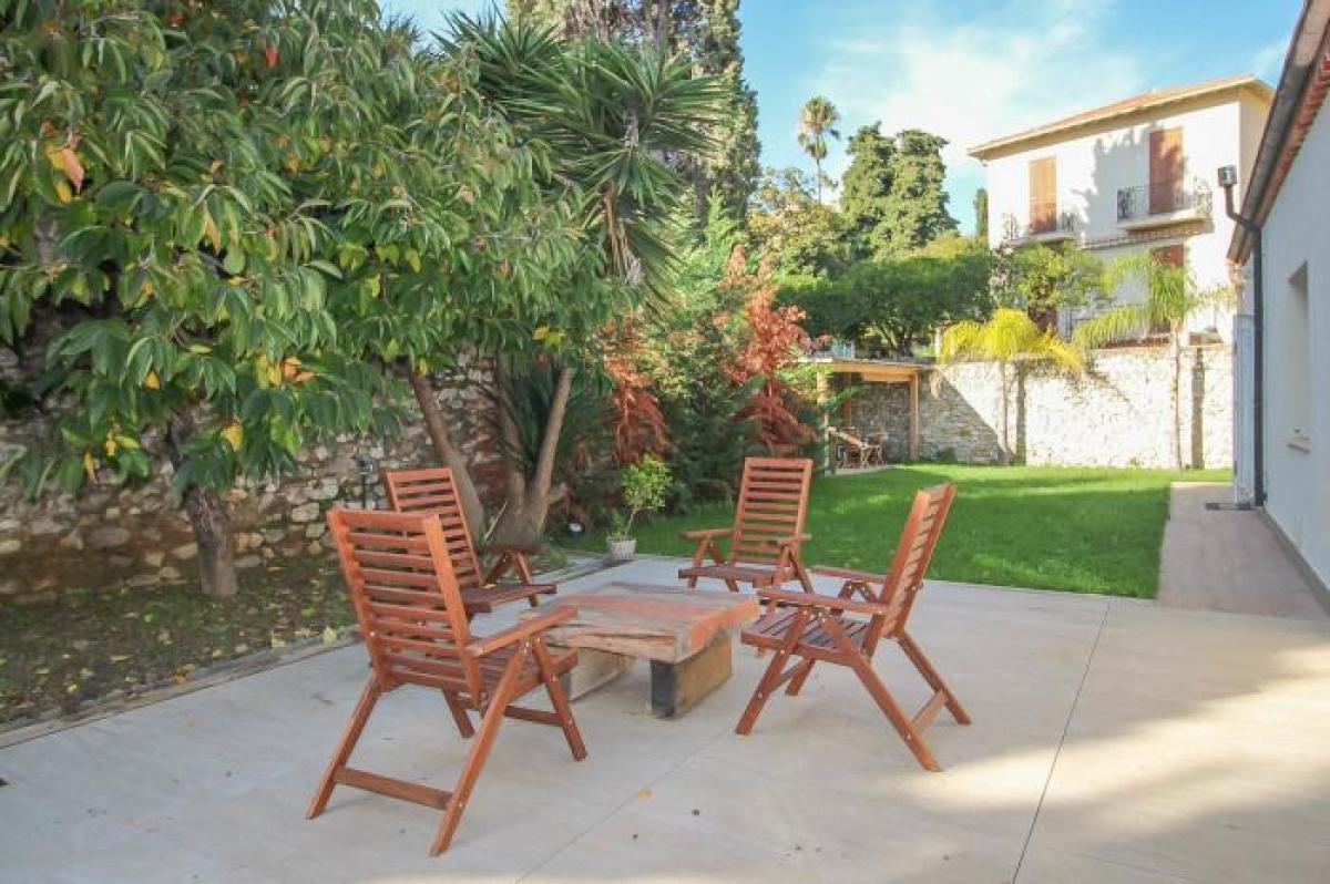 Picture of Villa For Sale in Menton, Cote d'Azur, France