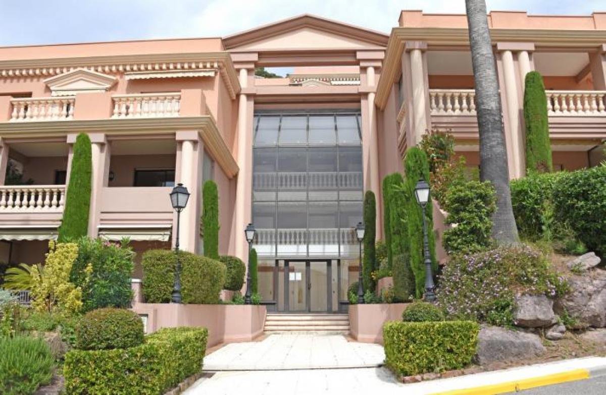 Picture of Apartment For Sale in Theoule-sur-mer, Cote d'Azur, France