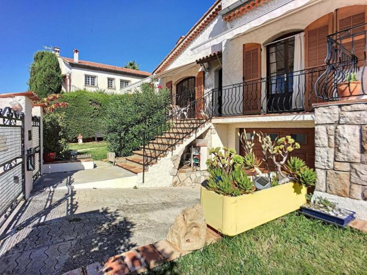 Picture of Villa For Sale in Saint-Laurent-du-var, Cote d'Azur, France