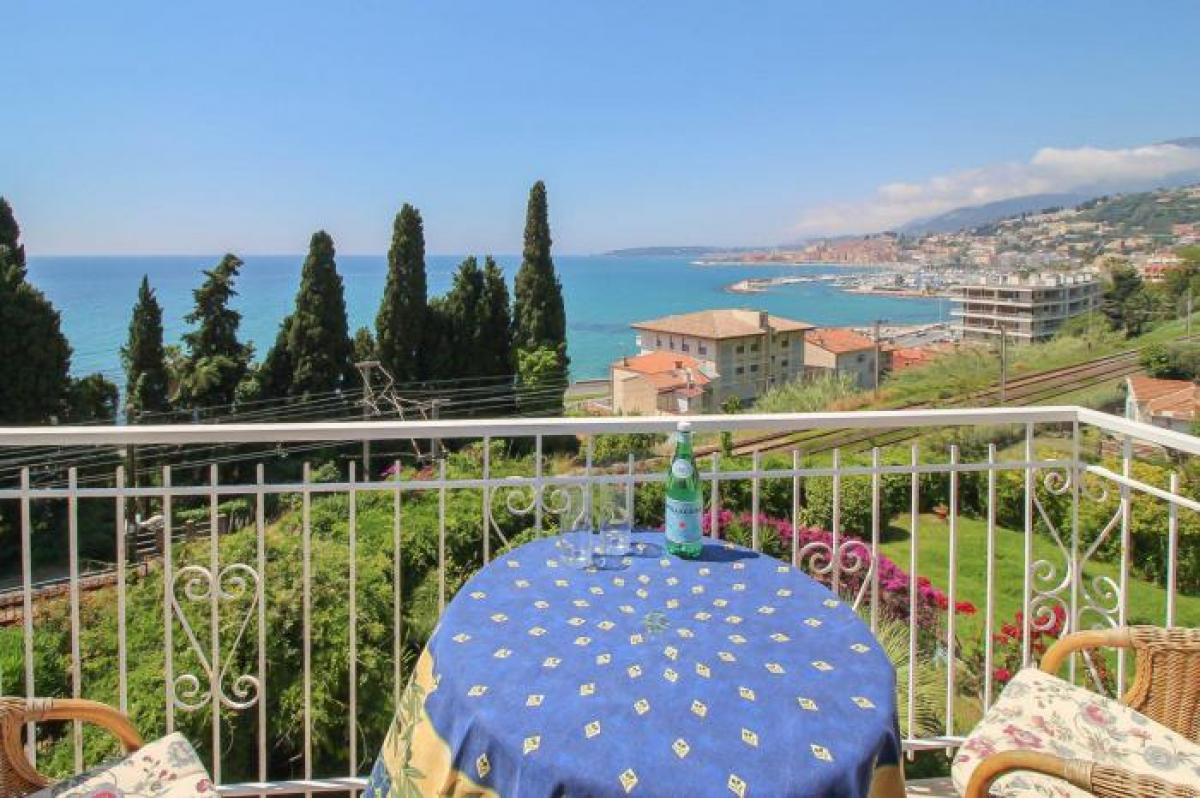 Picture of Apartment For Sale in Menton, Cote d'Azur, France