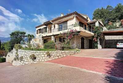 Villa For Sale in Vence, France