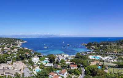 Apartment For Sale in Antibes, France