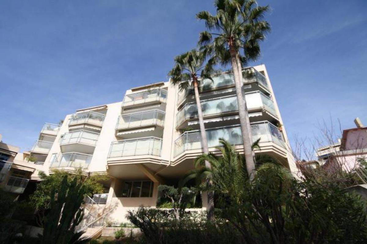 Picture of Apartment For Sale in Le Cannet, Cote d'Azur, France