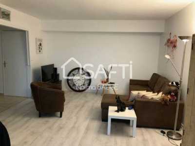Apartment For Sale in Creil, France