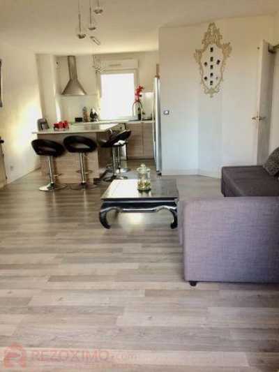 Home For Sale in Vitrolles, France