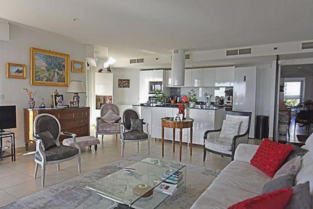 Picture of Home For Sale in Cannes, Cote d'Azur, France