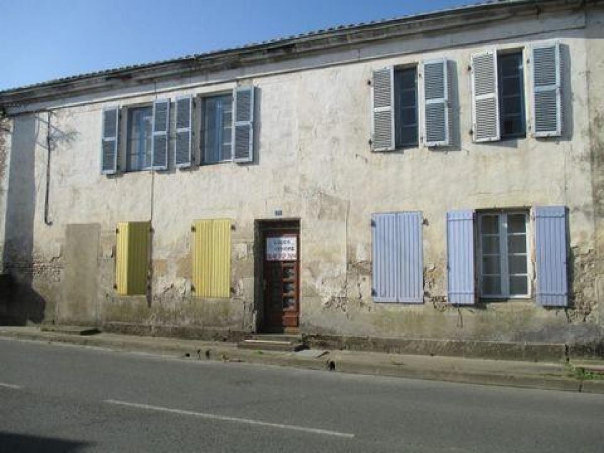 Picture of Home For Sale in Forges, Poitou Charentes, France