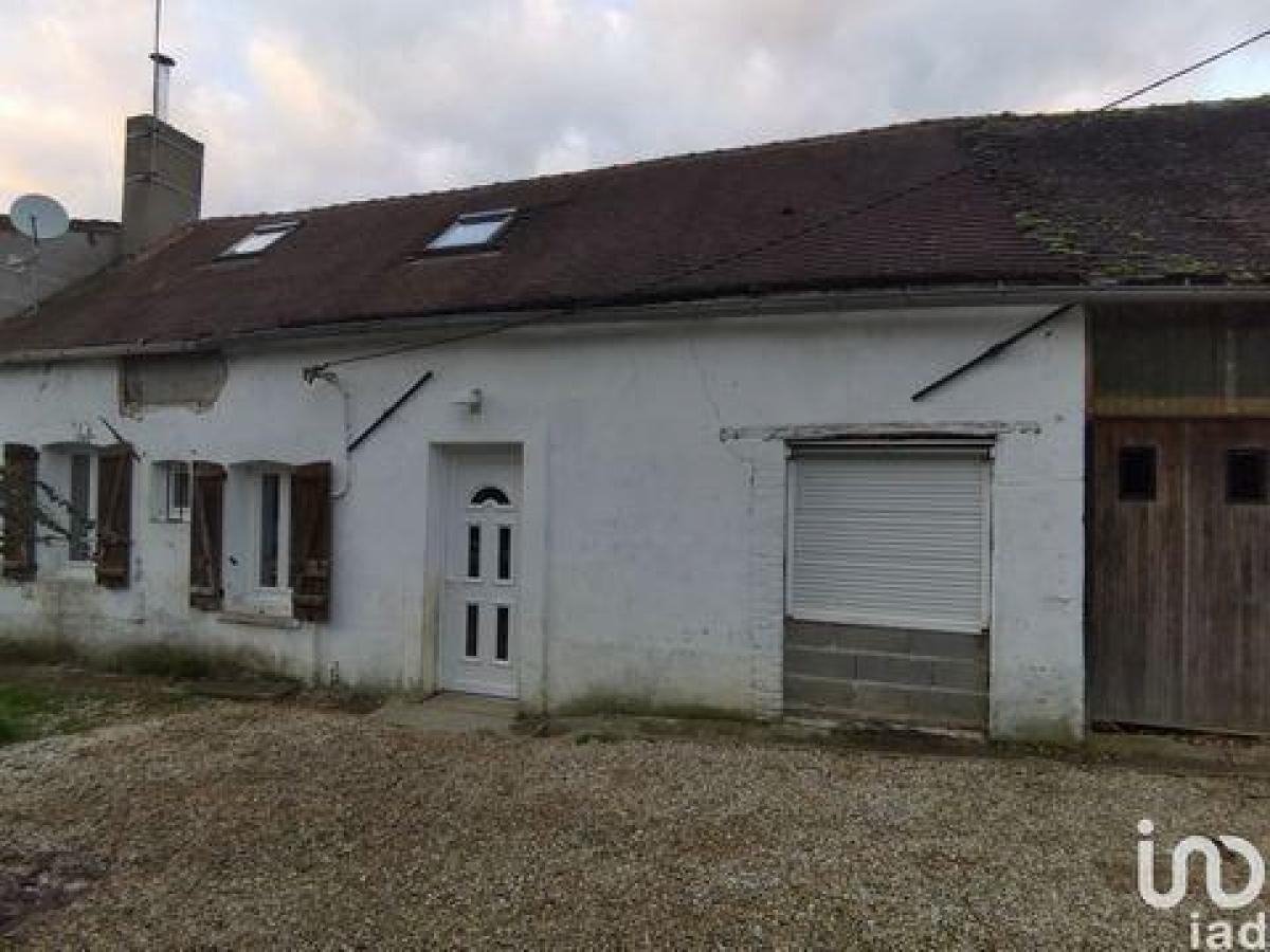 Picture of Home For Sale in Bouilly, Centre, France