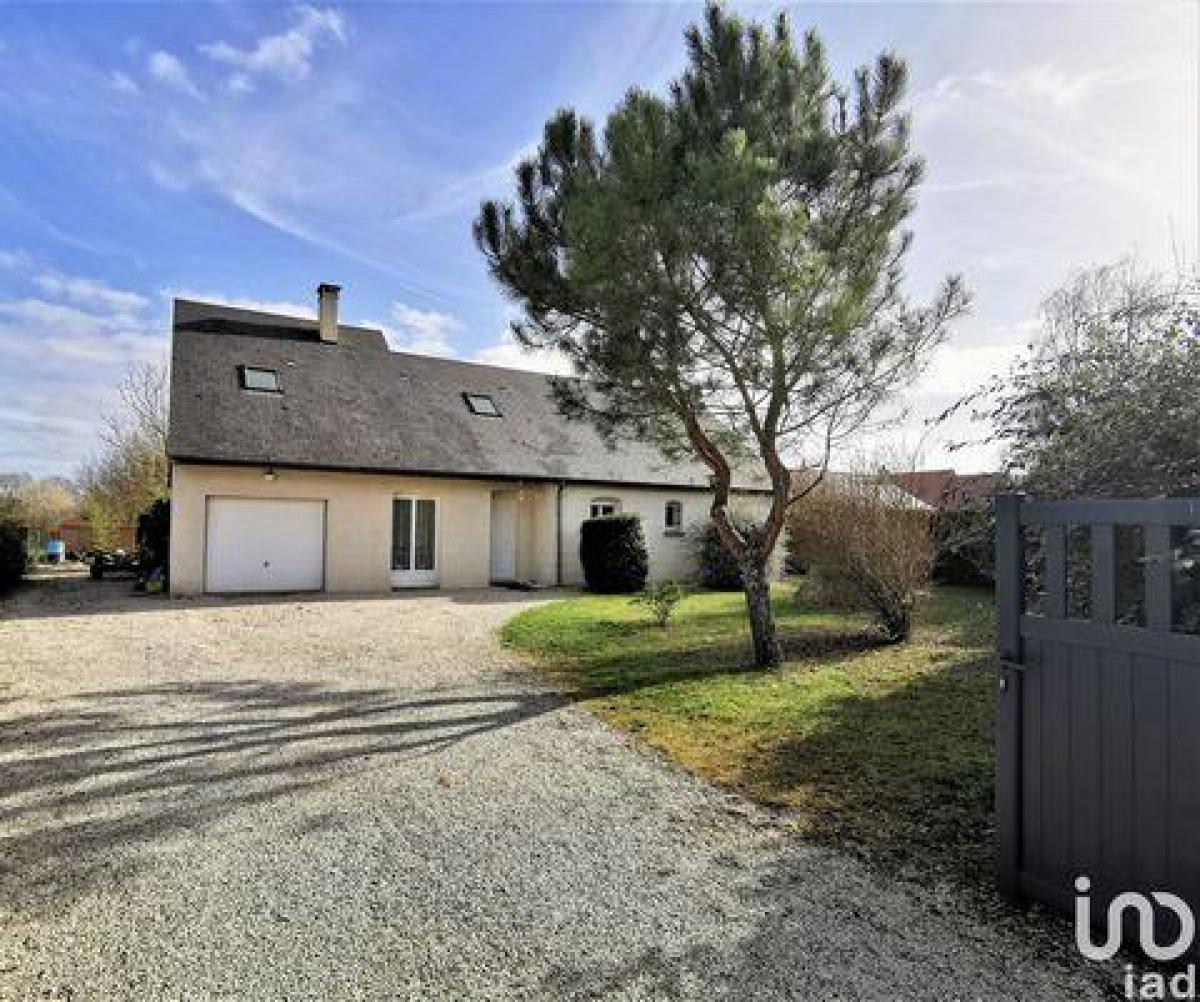 Picture of Home For Sale in Ambillou, Centre, France