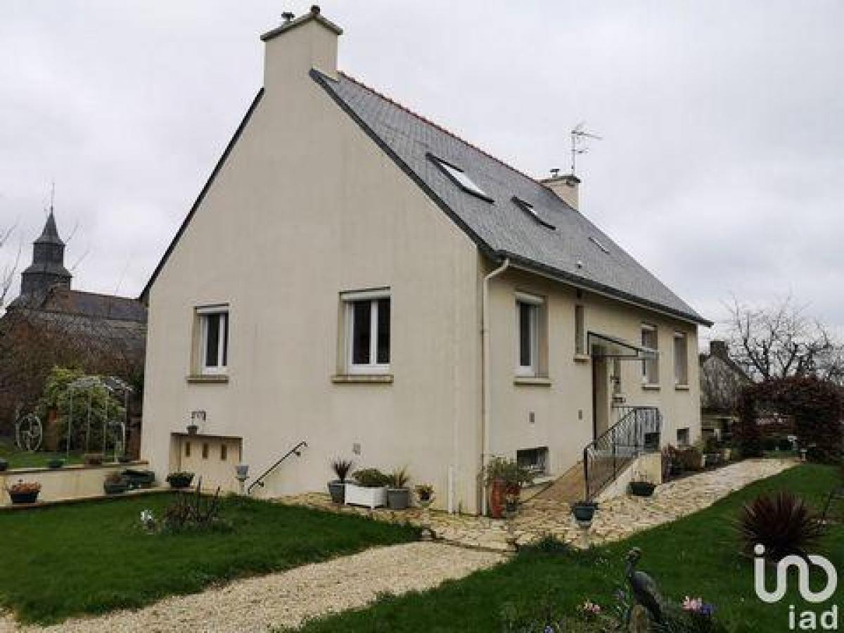 Picture of Home For Sale in Aucaleuc, Bretagne, France
