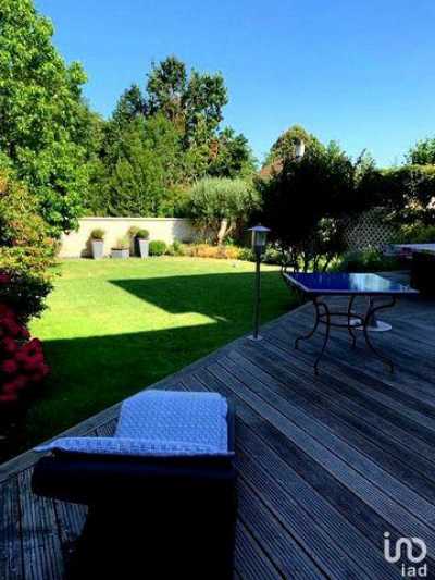 Home For Sale in Rambouillet, France