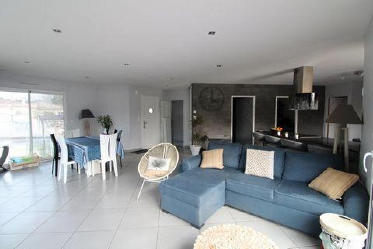 Picture of Home For Sale in Mios, Aquitaine, France