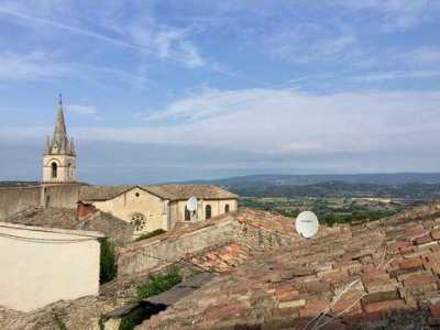 Home For Sale in Bonnieux, France
