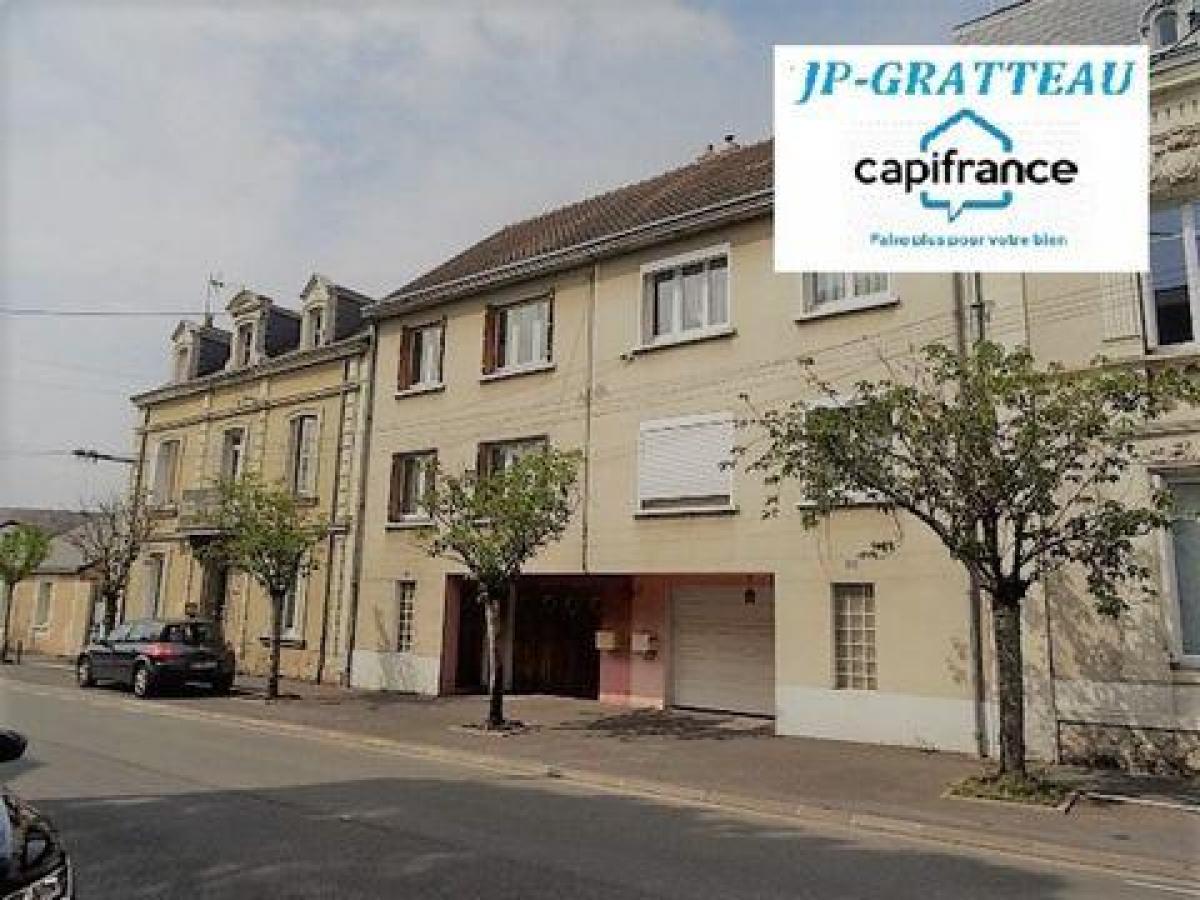 Picture of Home For Sale in Chatellerault, Poitou Charentes, France