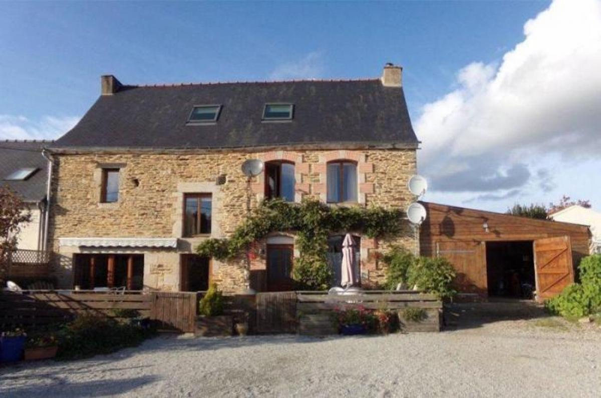 Picture of Home For Sale in Josselin, Bretagne, France