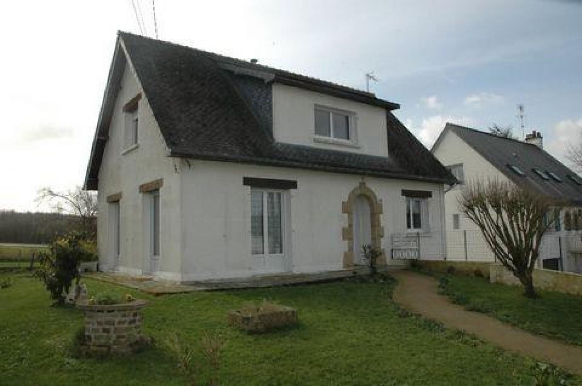 Picture of Home For Sale in Antrain, Bretagne, France