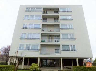 Condo For Sale in Laon, France