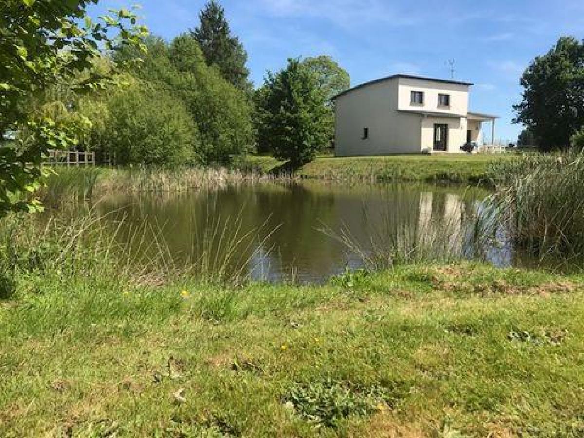 Picture of Home For Sale in Guipry, Bretagne, France